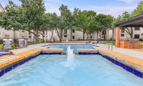 water fountain in pool